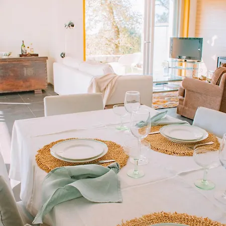 Just Like - Casa Pausa